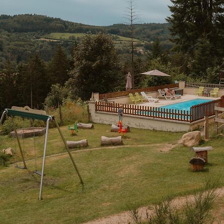Camping Du Chateau Granges-sur-Vologne Exteriör bild