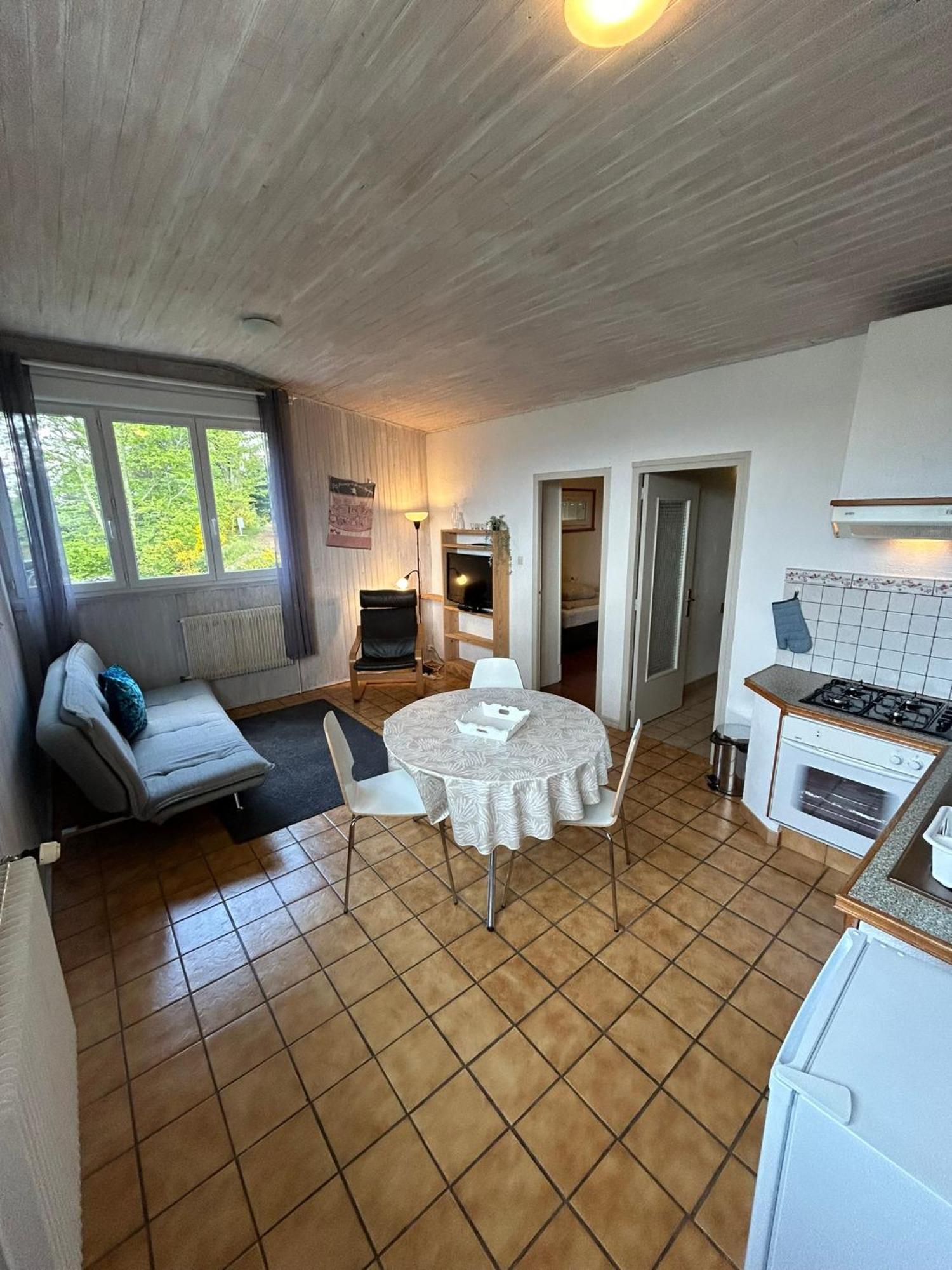 Camping Du Chateau Granges-sur-Vologne Exteriör bild